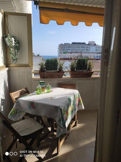 Comfy Apartment In Salou Eksteriør billede